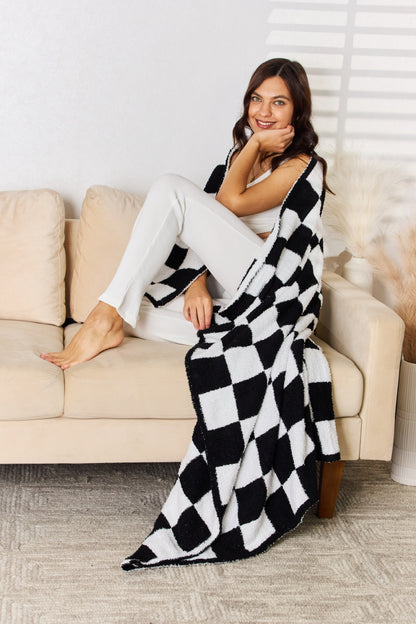 Cozy Checkered Accent Throw Blanket