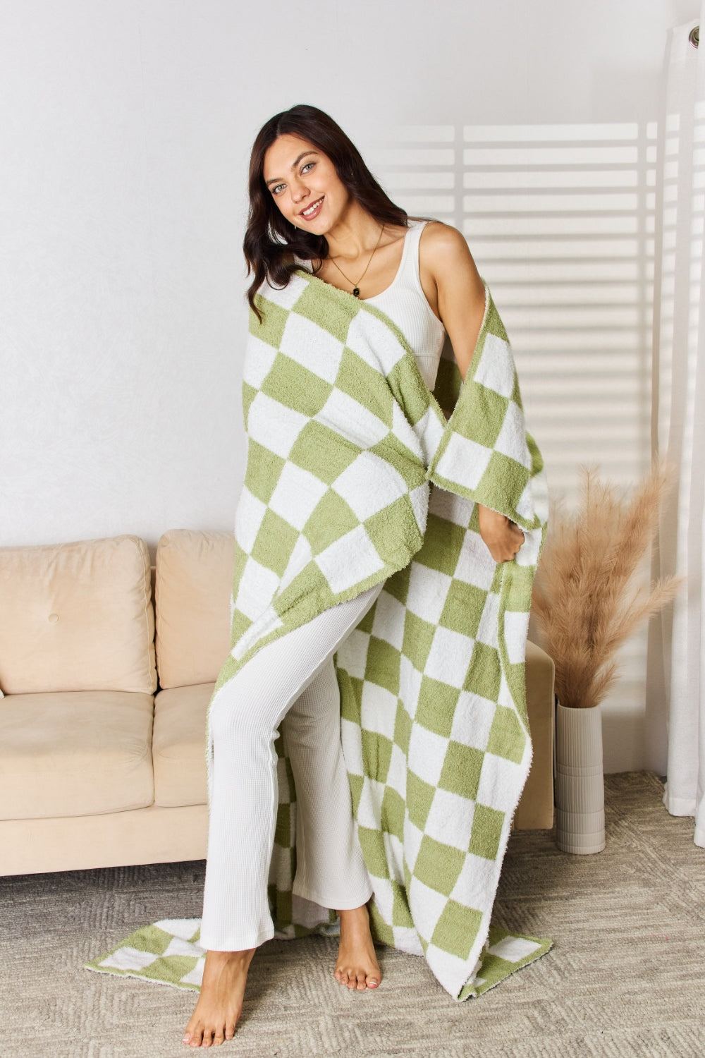 Cozy Checkered Accent Throw Blanket