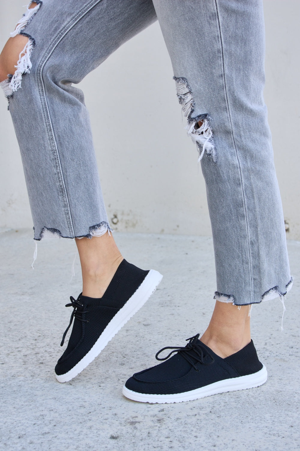 Classic Lace-Up Flat Black Sneakers