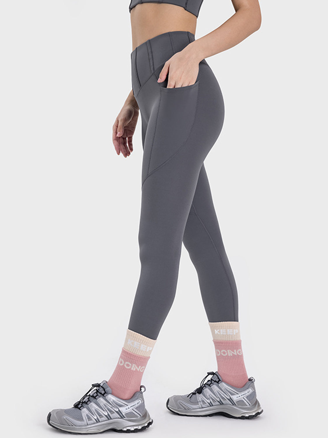 Millennia Pocketed High-Waist Seam Detail Active Leggings